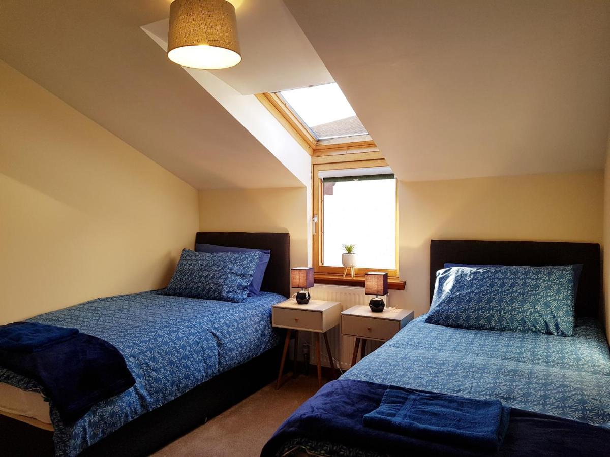 Stylish 2 Bedroom - 2 Miles Inverness City Centre Exteriör bild