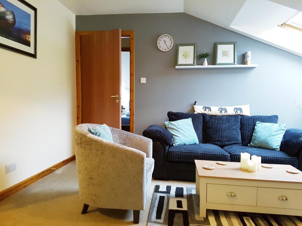 Stylish 2 Bedroom - 2 Miles Inverness City Centre Exteriör bild
